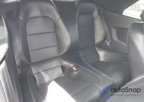 2020 Ford Mustang Ecoboost Premium z USA, uszkodzony, nr VIN 1FATP8UH6L5137707